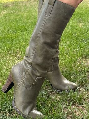 Spring 39 (8-8.5) Women's Olive Knee-High Heel Leather Boots lined Harlow Campus